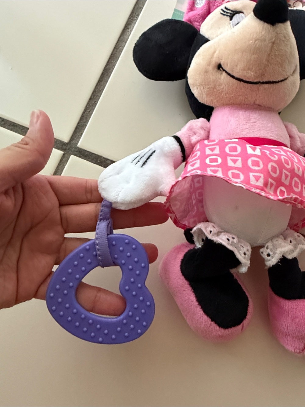 Disney Minnie Mouse Pink Plush Activity Toy - Clip-On Baby Toy - Picture 4 of 7